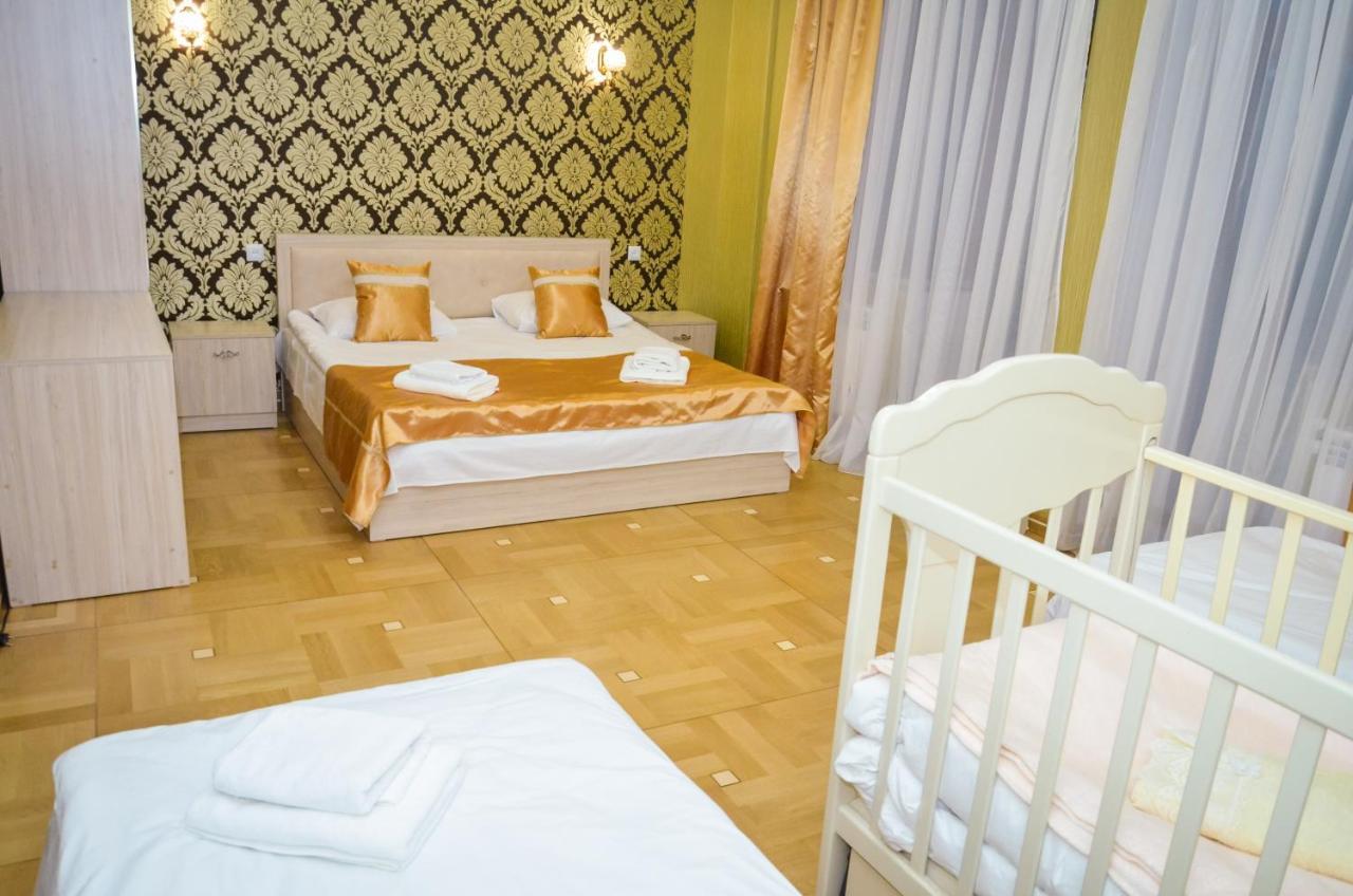 Rubin Hotel Goris Exterior photo